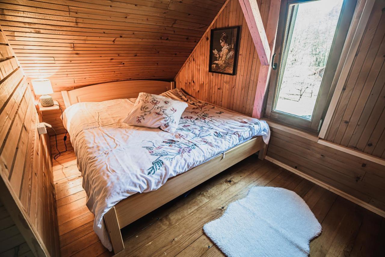 Wooden Cabin Zurej With Hot Tub Bukovje v Babni Gori Zewnętrze zdjęcie