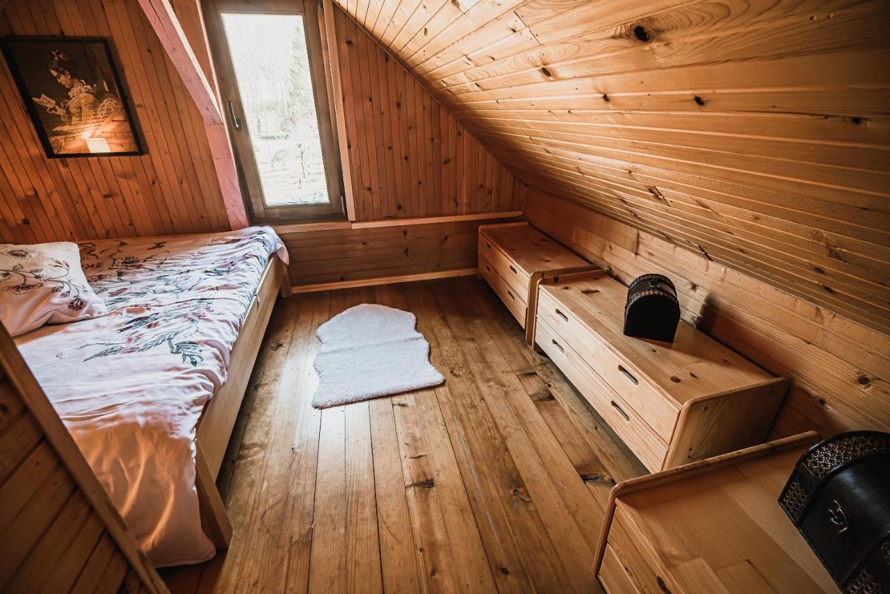 Wooden Cabin Zurej With Hot Tub Bukovje v Babni Gori Zewnętrze zdjęcie