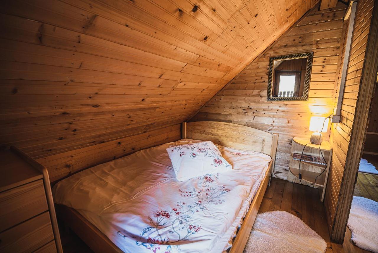 Wooden Cabin Zurej With Hot Tub Bukovje v Babni Gori Zewnętrze zdjęcie
