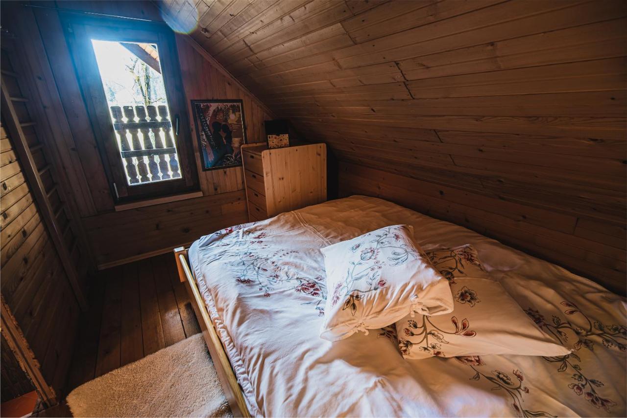 Wooden Cabin Zurej With Hot Tub Bukovje v Babni Gori Zewnętrze zdjęcie